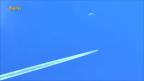 WOW…UFOs ARE FIGHTING IN THE AUSTRALIAN SKY!
