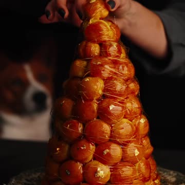 🎂 Croquembouche – The Ultimate Showstopper Dessert! ✨