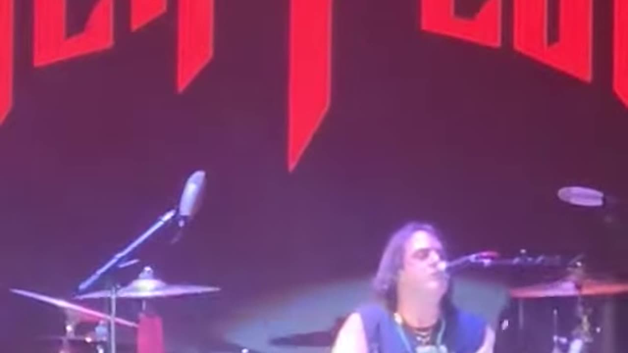 Stephen pearcy ( live)