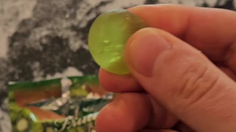Kiwi Fruit Gummy Candy - Kasugai Frutia #asmr #kiwifruits #snacks #tastetest #food #asmrsounds