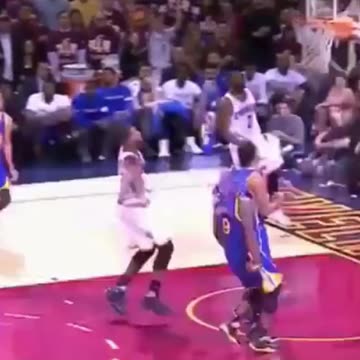"LeBron Went Full Beast Mode – Backboard Destroyed!"