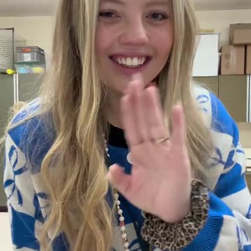 An amazing weight loss transformation. Her consistency for weight loss is admirable