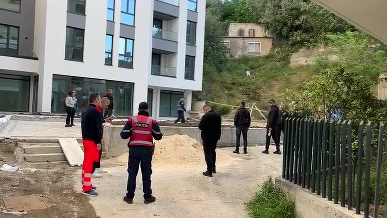 Vlorë, vritet roja e godinës në ndërtim e sipër, pamjet e para nga vendi i ngjarjes