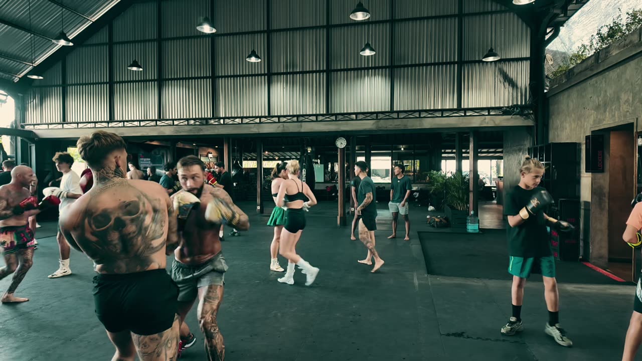 SOMA Fight Club – Kein Fitnessstudio. Krieg.