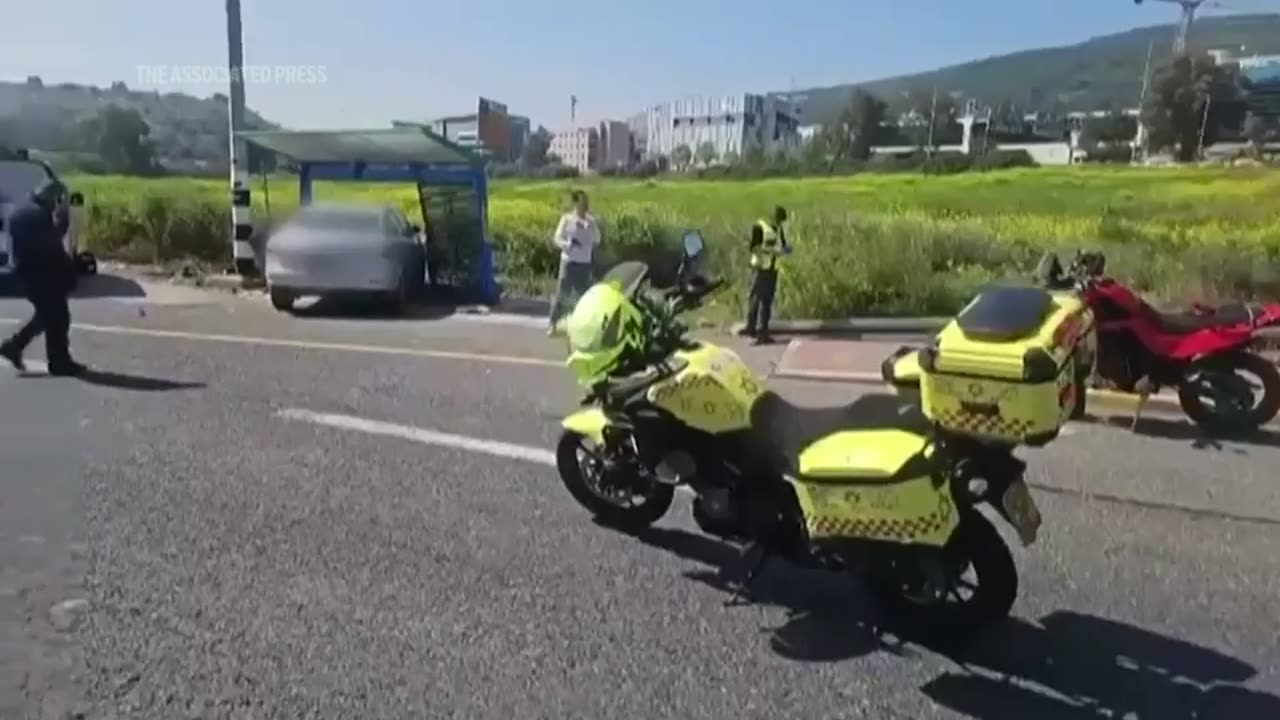 Muslim terrorist fatally shot in Israel after stabbing soldier and opening fire on passing cars