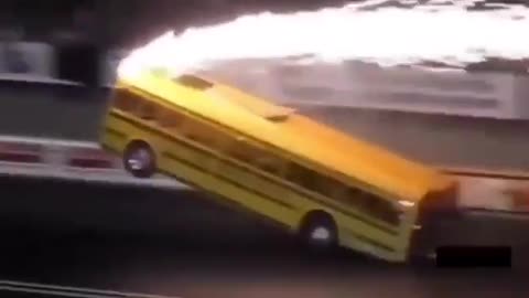 UFO mania - 😱 #HOTROD #SCHOOL #BUS #WTF