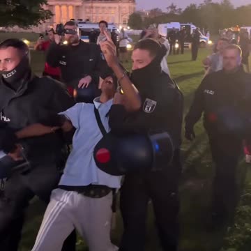 “Stop the famine… Save Gaza… God will hold you accountable… Long live Gaza.”