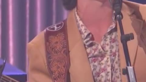 John Foster’s Heartfelt Grand Ole Opry Debut Leaves Fans in Awe