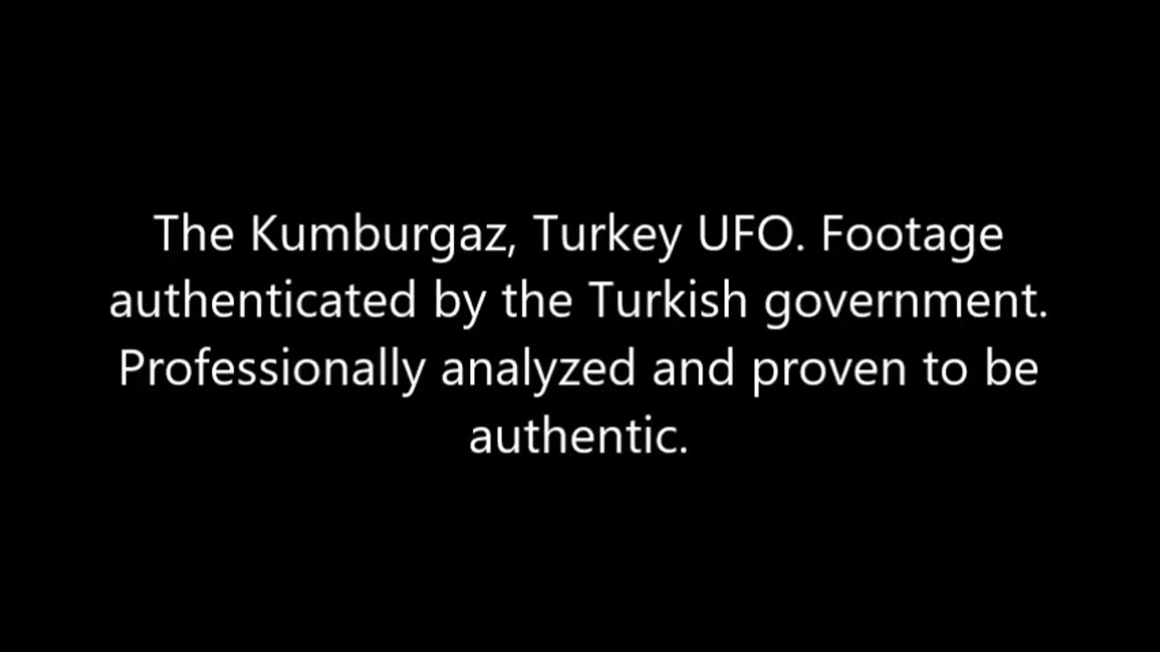 en Turquie, on peut voir des extraterrestres à l'intérieur d'un vaisseau triangulaire