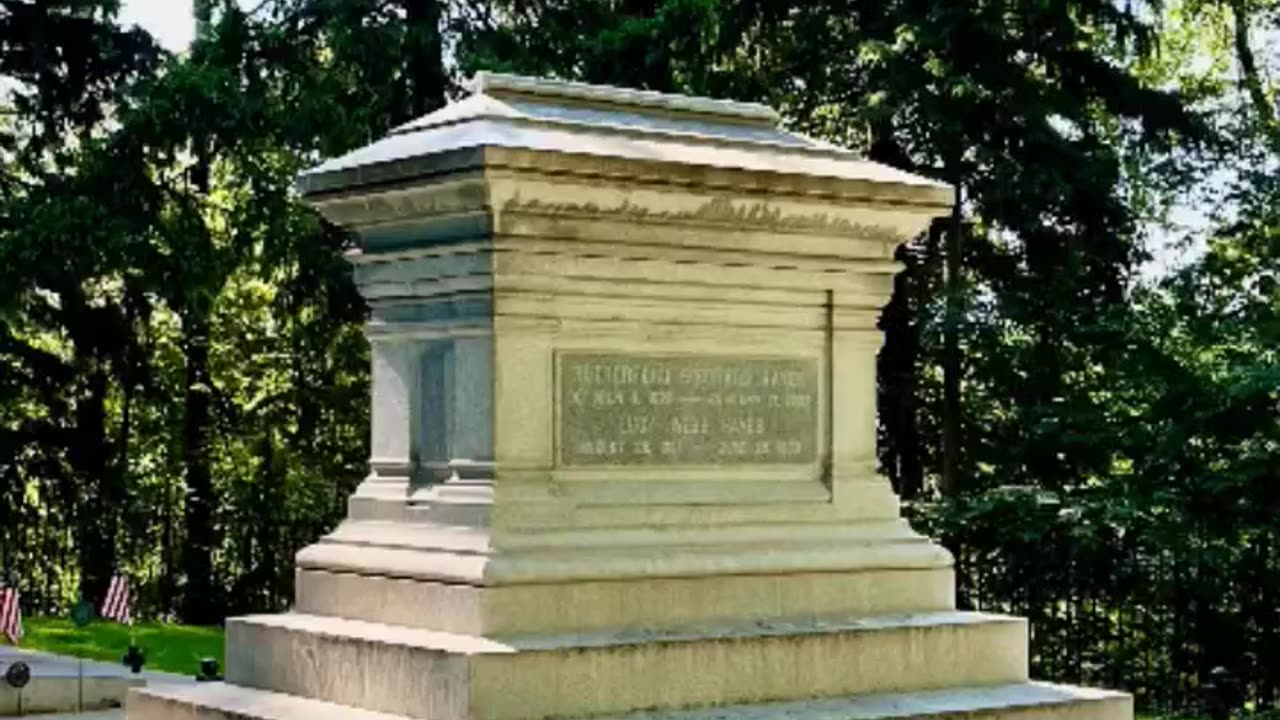 FAMOUS GRAVES - VOL. 417: RUTHERFORD B. HAYES