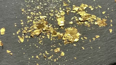 How Is Real Gold Turned Into Edible Gold Leaf¿