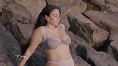 Big Booty Girl 💕😘 With Hot 🔥 Bikini 👙 Photoshoot #trending #trendingshorts #video #viralvideo #vir