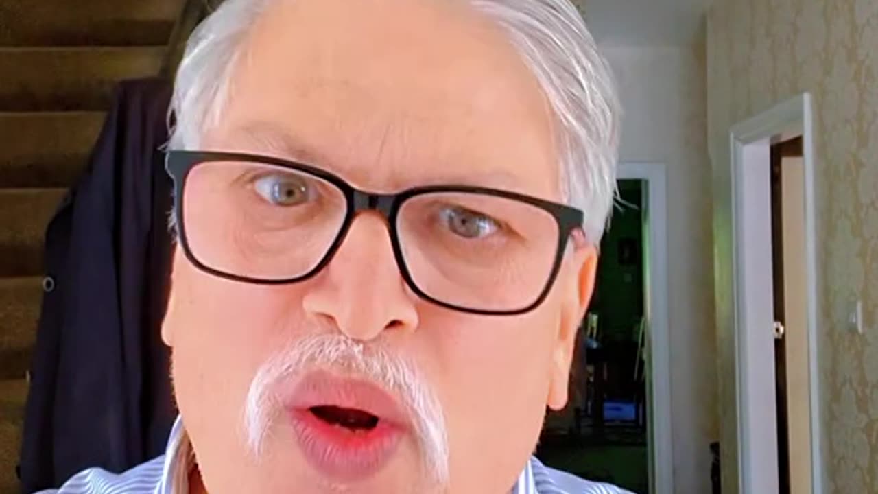 Mr Khan Lip-syncing!