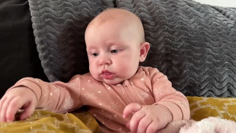 Totally Obsessed With This Golden Pillow! | Baby Kayla Day 146