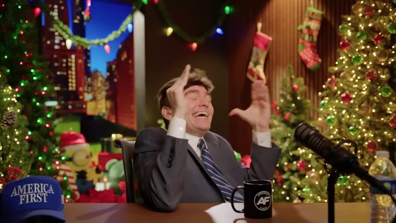 Nick Fuentes DIES Laughing at Superchatter: "Groyper on LinkedIn? NOOO, Come On Now!"