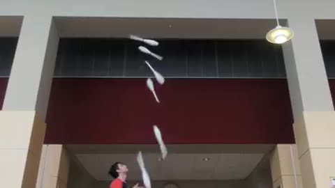 7 club shoulder throw/catch!