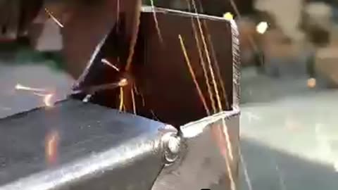 This Nail Breaks Itself?! Carpenters Are Ditching the Old Way!