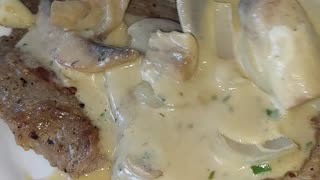Do you know this? Sirloin Steak in a Pan #beef #steak #shorts