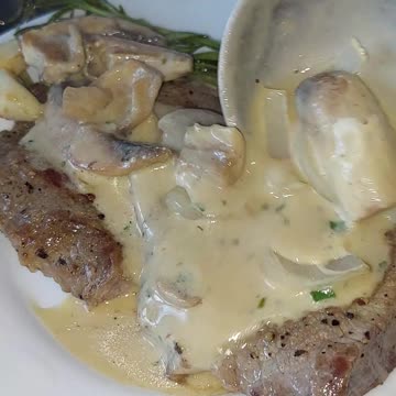 Do you know this? Sirloin Steak in a Pan #beef #steak #shorts