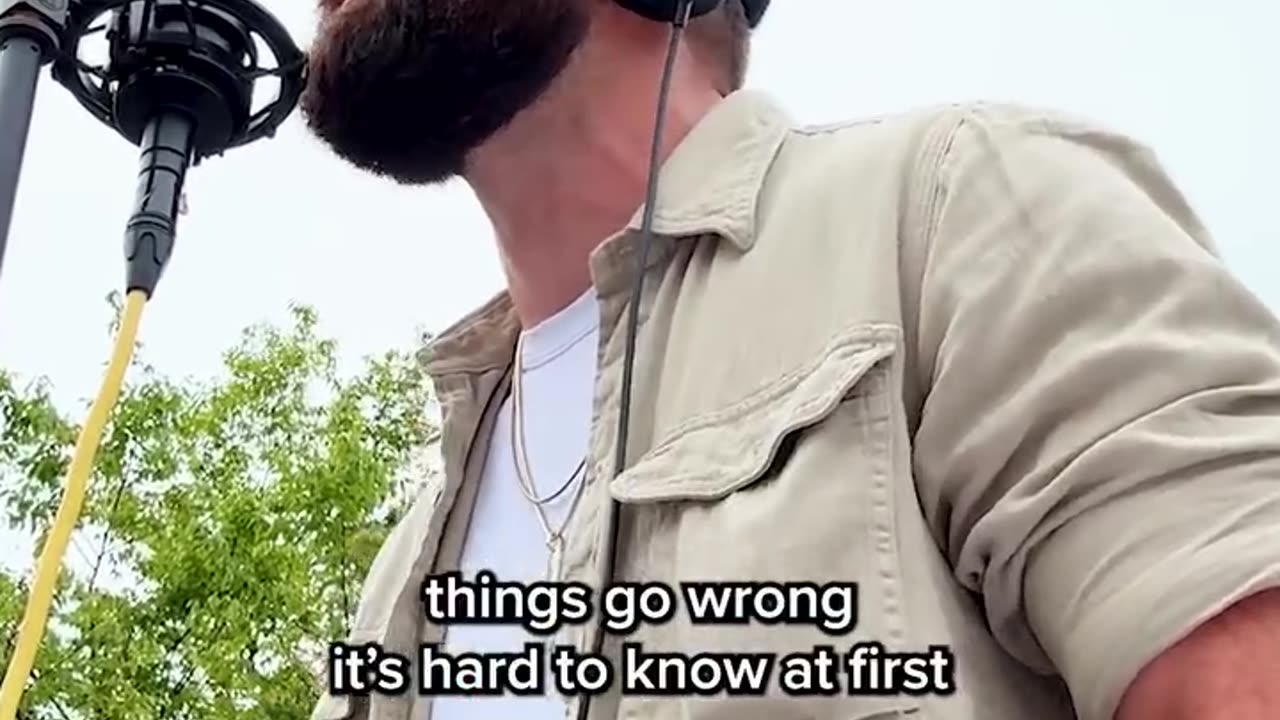 Wait.. JORDAN DAVIS STEPPED UP?!🤯 #streetperformer #freestyle #country #steptothemike