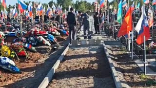 Graves Outpacing Sidewalk as New Cemetery in Orenberg, Russia Quickly Fills Up
