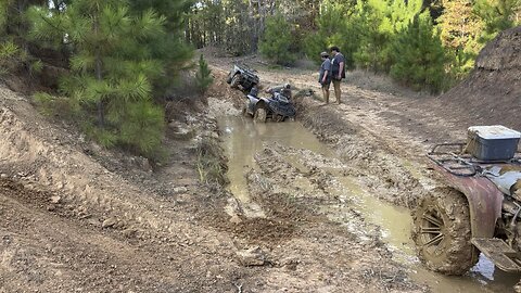 Mudaholic 2025 Walker pulling handgrip off