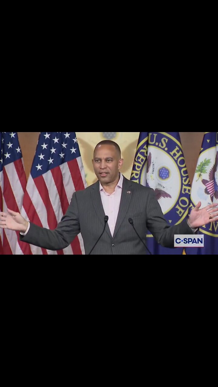 Hakeem Jeffries PRESSED By Daily Caller On Epstein Files