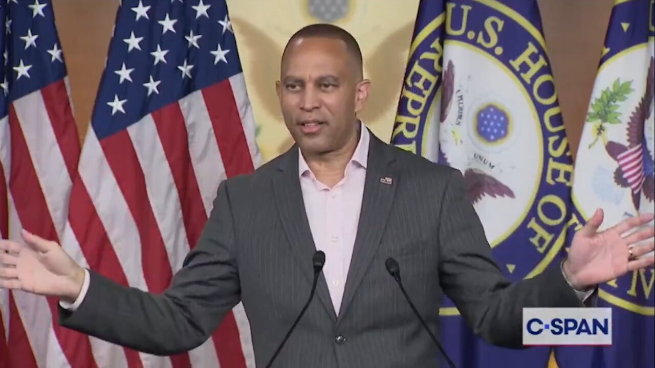 Hakeem Jeffries PRESSED By Daily Caller On Epstein Files