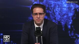 WAR ROOM (Full Show) Monday - 8/18/25