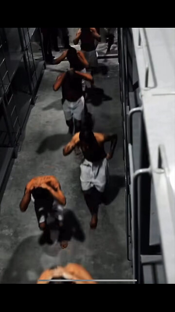 Gang Boot Camp in El Salvador 🤣✅