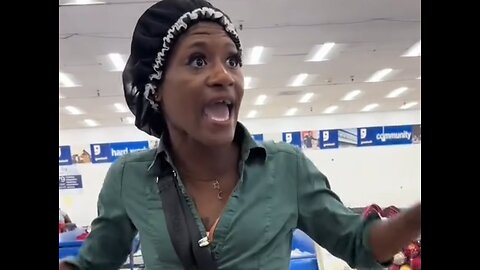 Nigger crackhead psychopath threatens to murder White woman