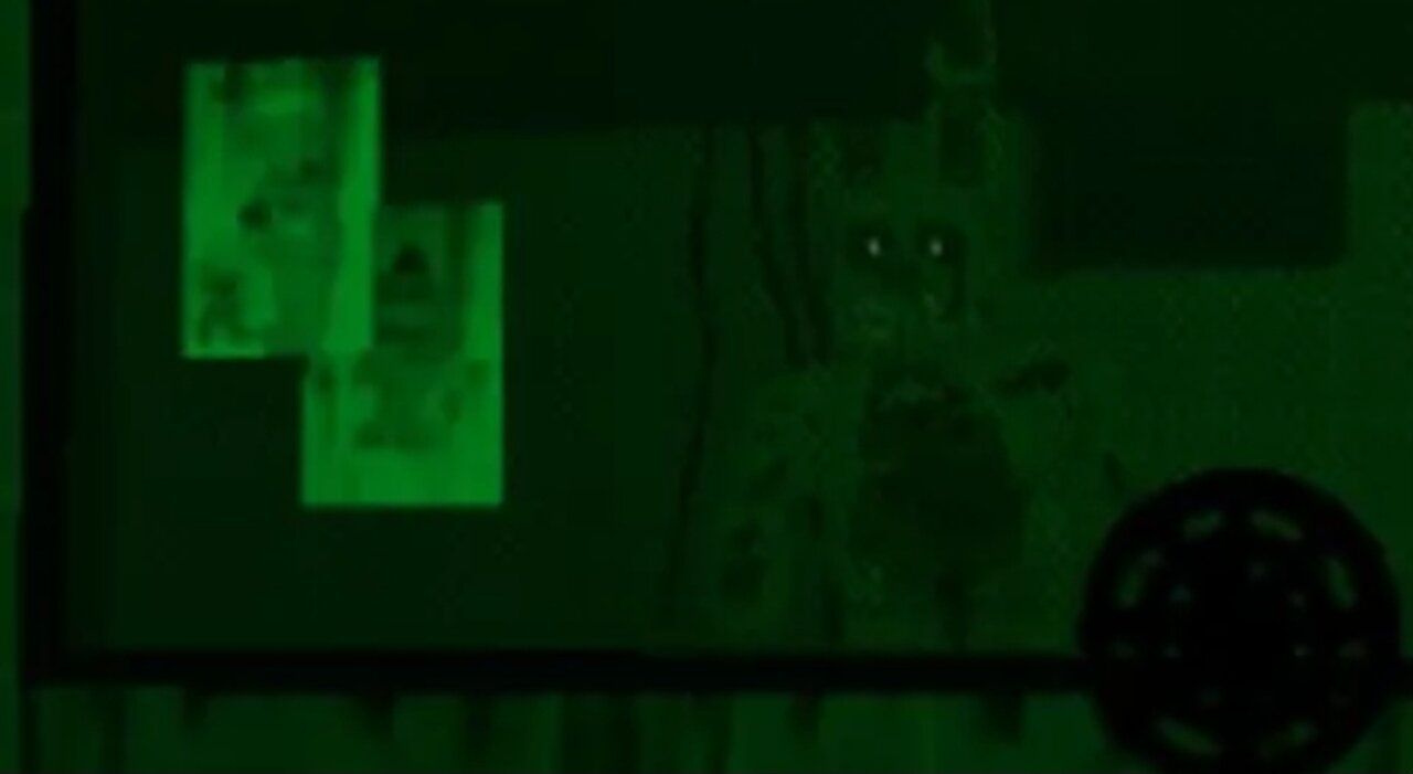 Exploring the third Freddy's! | FNAF 3 Roblox