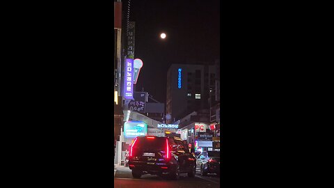 You Dont See This In K-Drama, Full Moon Dirty Streets 드라마에서 못보는 한국 모습 #korea #한국 #수원시청 #suwon #수원