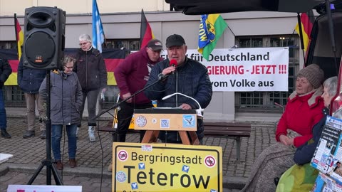 Teterow - Winfried überbringt Glückwünsche 17-03-2025