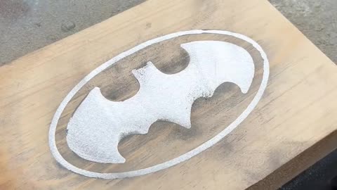 Turning molten aluminum into superhero-worthy art… Bruce Wayne approved 🦇