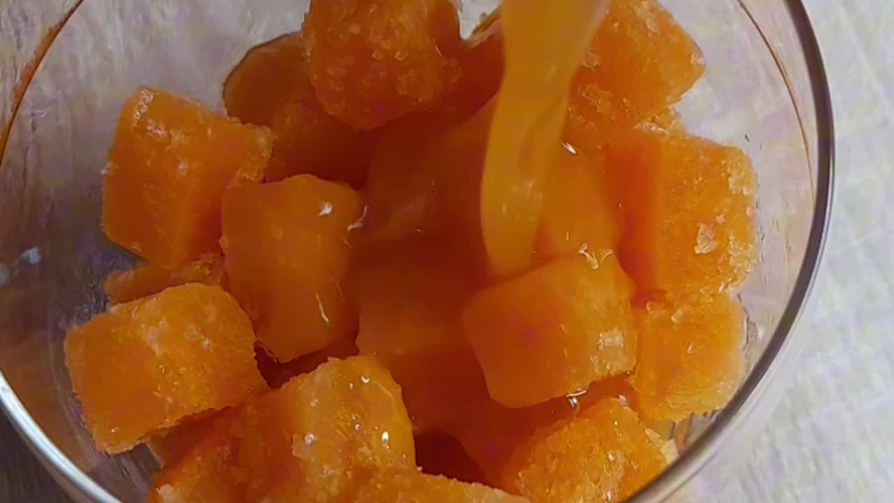 Transform Your Drink with this Ice Maker