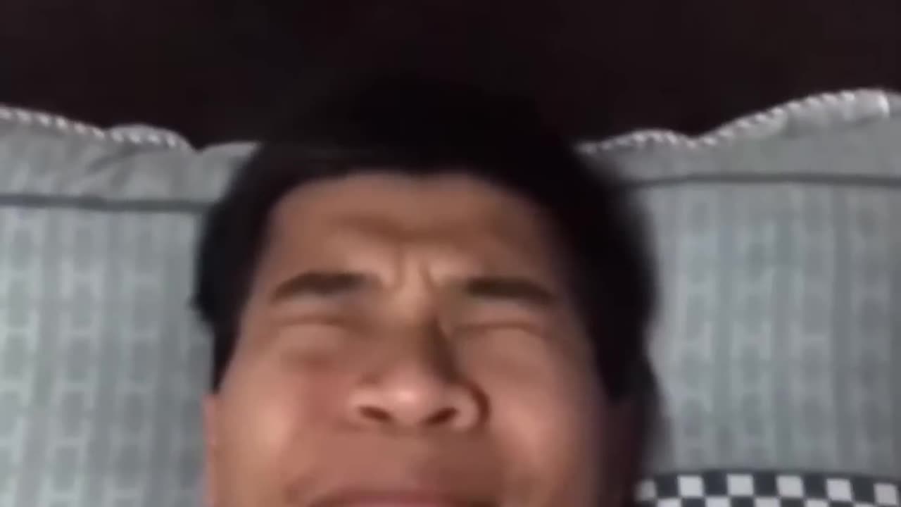 Got distracted for a second and a gecko flew into my mouth.