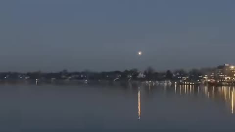 🛸🌊 Multiple Bright UFOs Hovering Over Navesink River! | TheTruthAbove