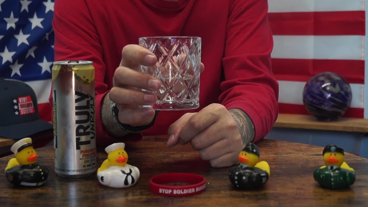 PVT Herbert McLaughlin - Truly Unruly Lemonade Punched Up Pineapple Lemonade RTD Cocktail Review