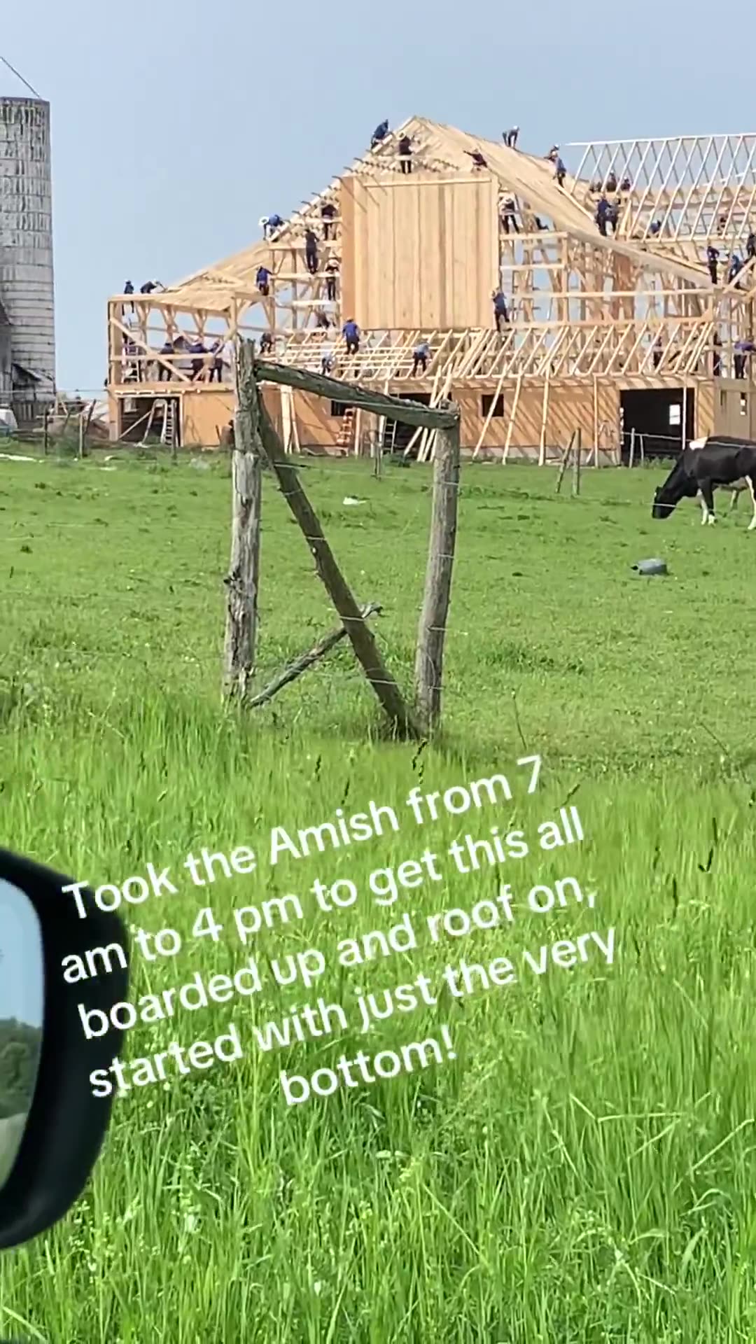 🚨#BREAKING_ Amish created a barn in one days time