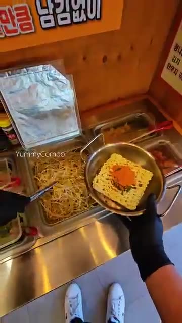 Korean 24h Unmanned Ramen Store - Guess why such thing is possible