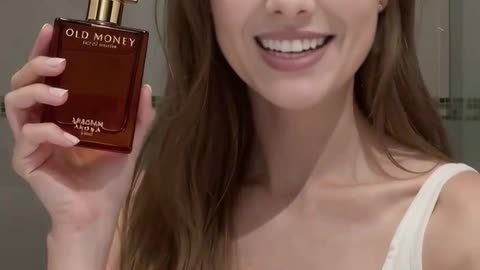 "Science Says This Scent Makes You More Attractive 🧬"