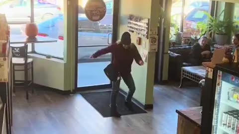 A restaurant in the US announced that free coffee would be served to customers who entered 💃dancing