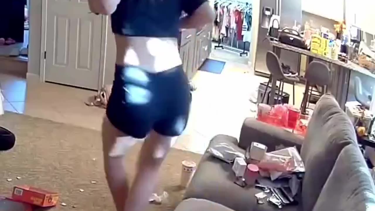 This is exactly how girls behave when they are all alone no people are around to judge them.