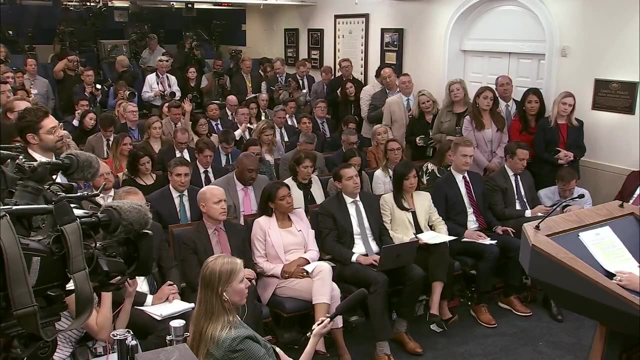 🚨🔥Karoline Leavitt: "My first reaction when seeing Former President Biden was speaking..