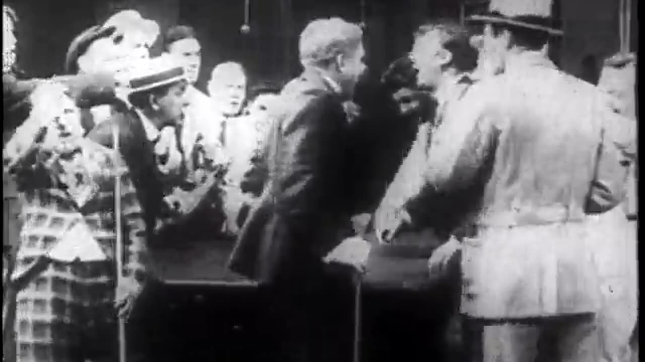 Pool Sharks (1915)