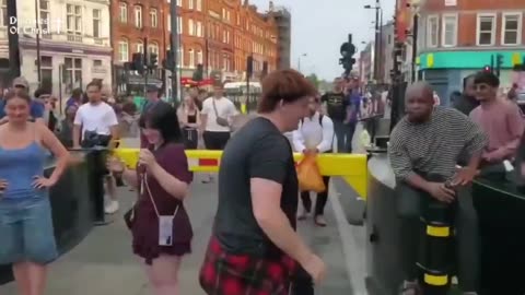 UK: A young Christian man is mistreated while defending Christian values in public.