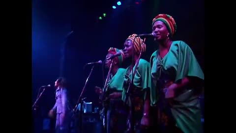 Viral: War / No More Trouble (Live At The Rainbow Theatre, London / 1977)