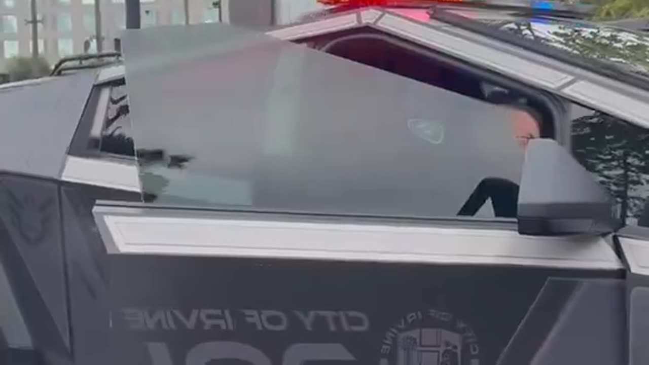 An anonymous donor donated 10 cybertrucks to the Las Vegas Police