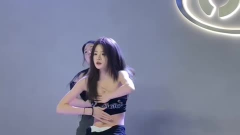 1M Dancer Club